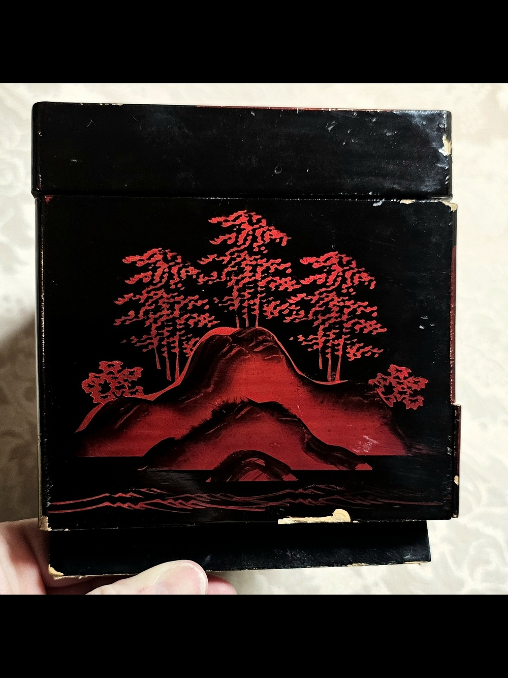 Vintage Japanese Lacquer Jewelry Music Box in Black Red Gold Accents READ - Picture 6 of 11